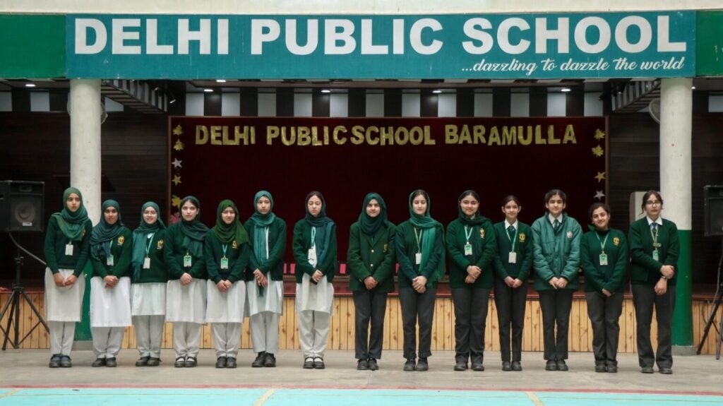Students boycott classes at DPS Baramulla over remarks; principal apologises, school shut for a day